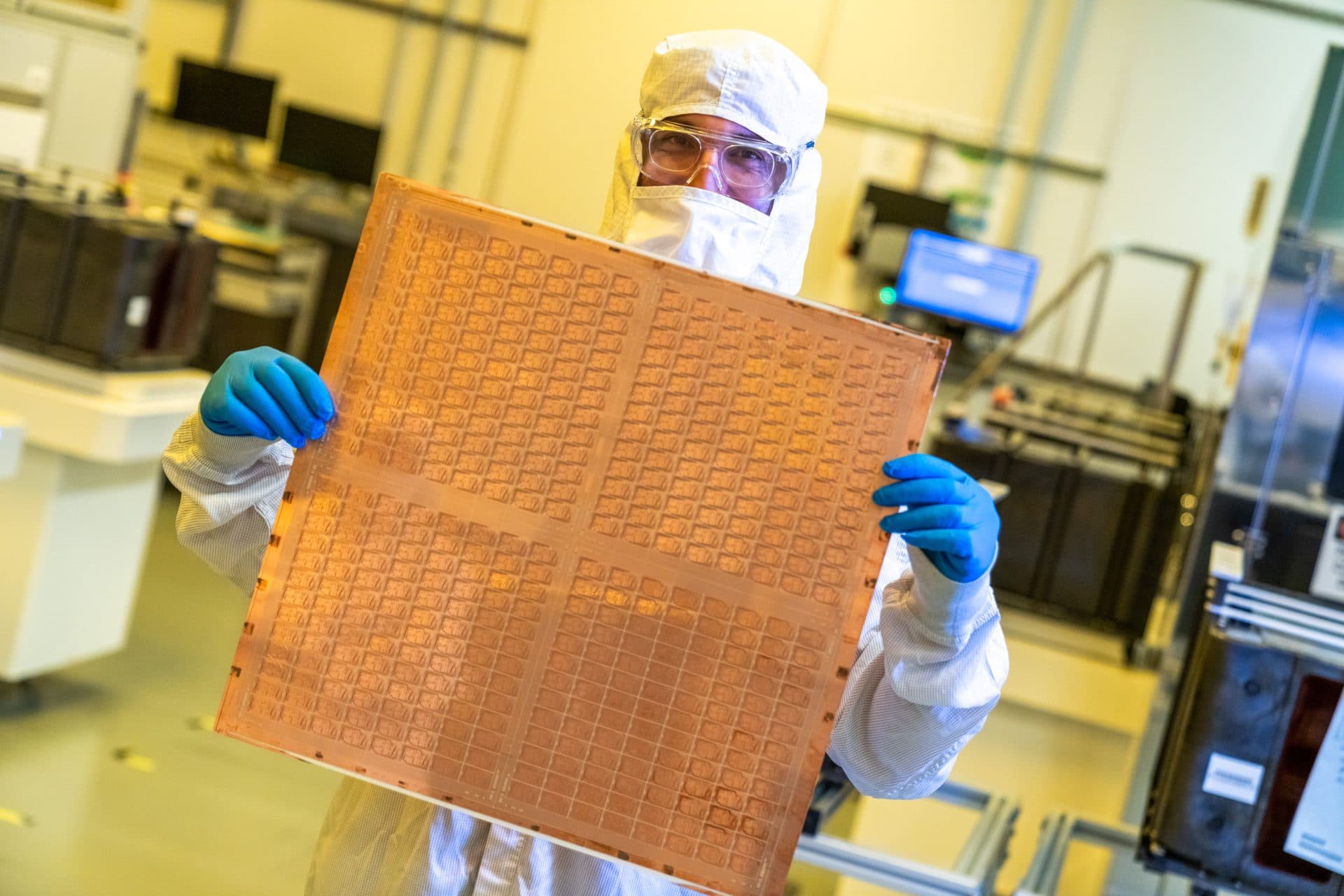 TSMC đẩy mạnh công nghệ đóng gói CoPoS: Giải pháp thay thế CoWoS với lõi kính cắt giảm chi phí và tối ưu hóa hiệu suất