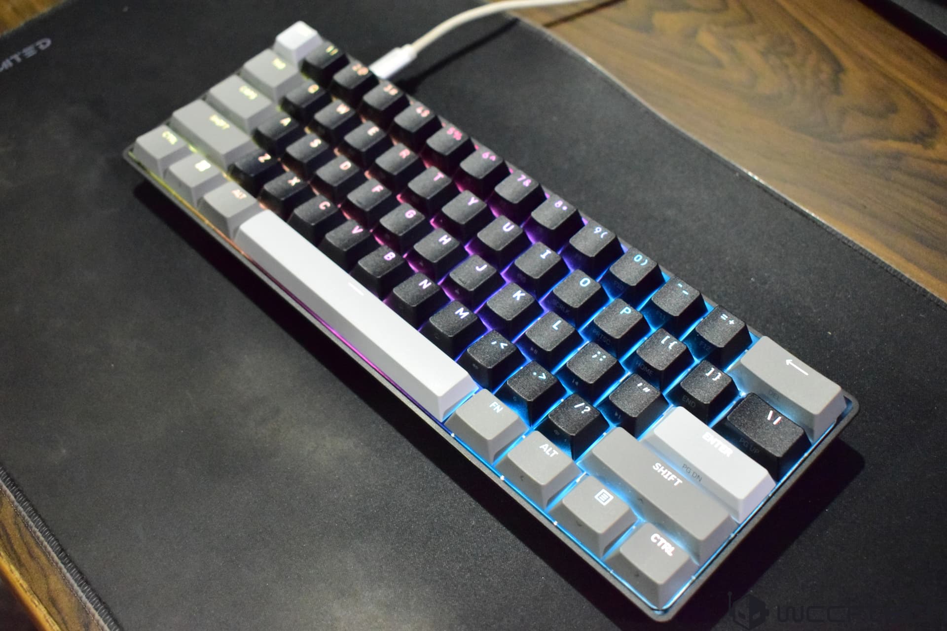 Corsair CLIPPER PRO MINI 60: Bàn phím nhỏ gọn với hiệu năng vượt trội
