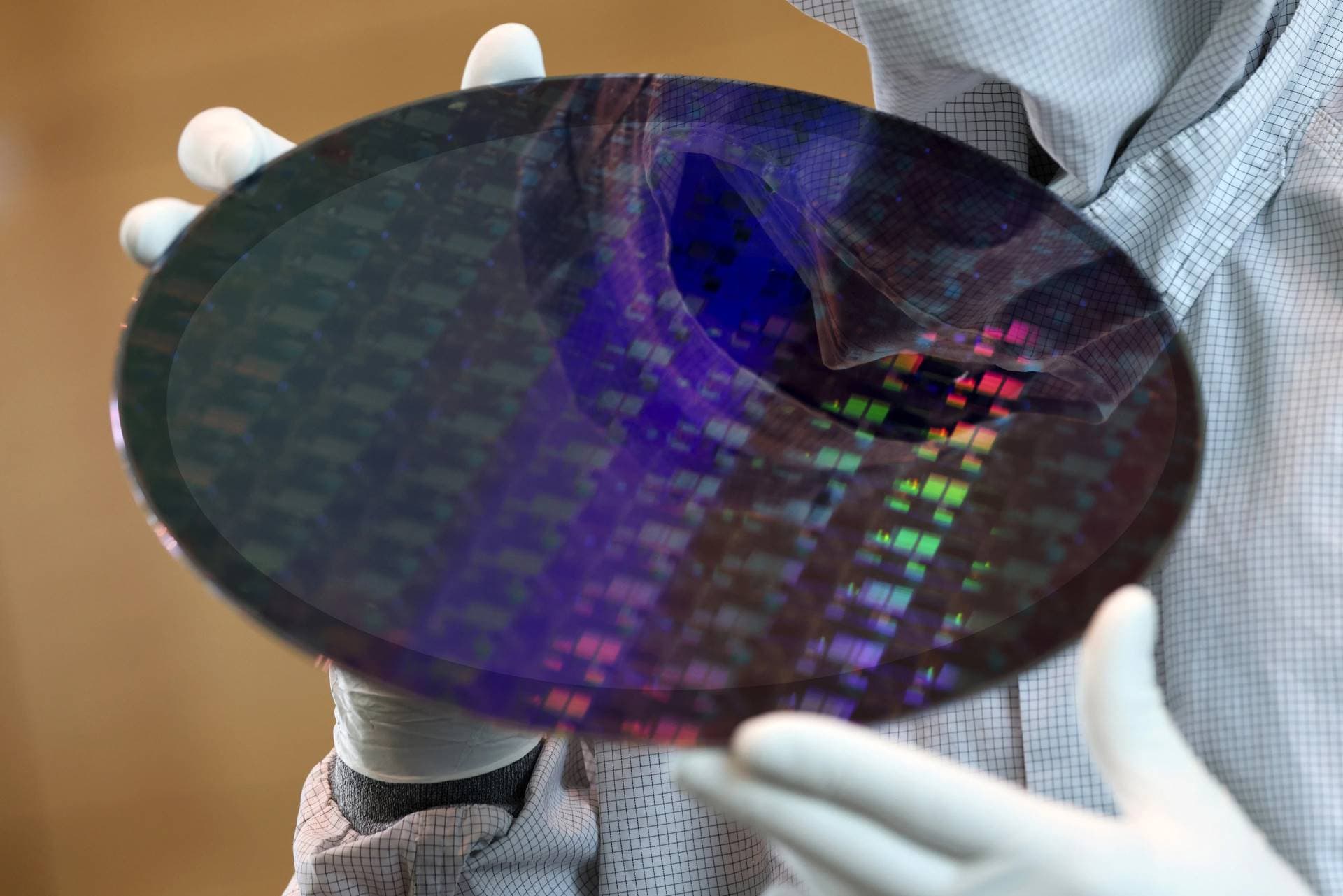 Đột phá công nghệ transistor của TSMC mở đường cho chip dưới 1 nanomet